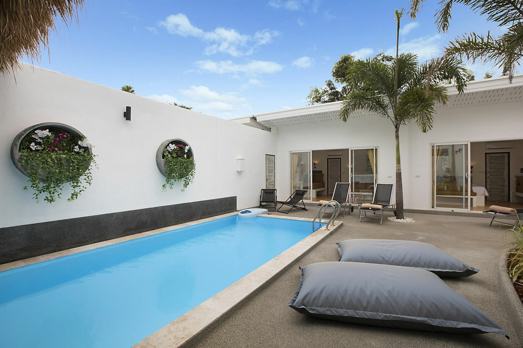 Aditaya Pool Beach Villas Бофут Екстериор снимка