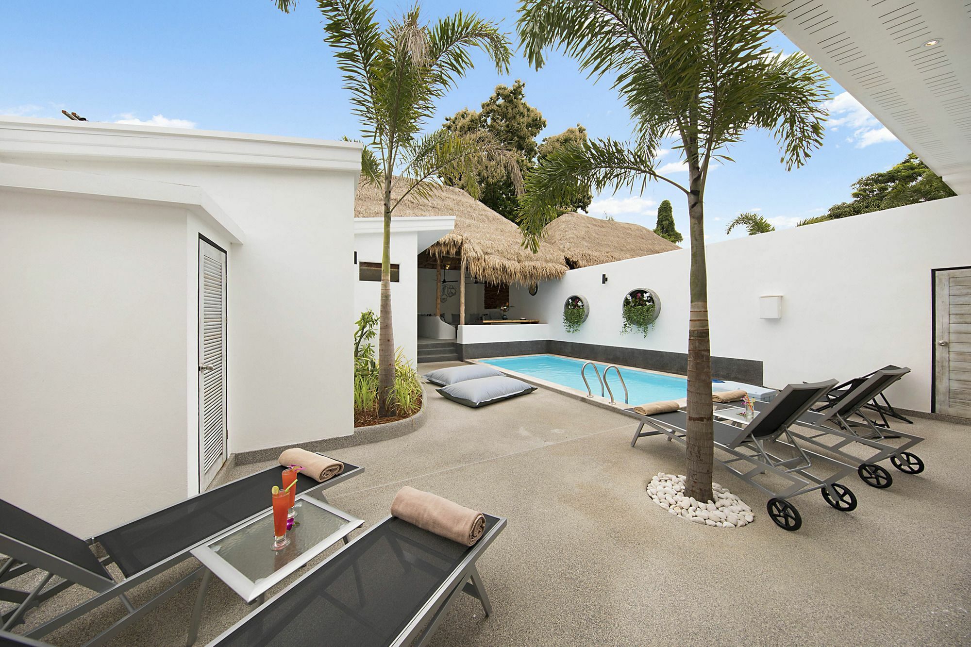 Aditaya Pool Beach Villas Бофут Екстериор снимка